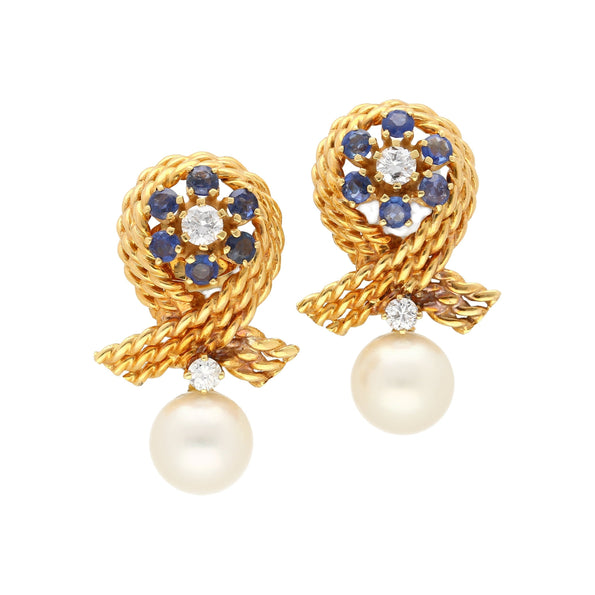 Boucles d'oreilles puces en or 14K à motif ruban texturé, perle naturelle, diamant et saphir