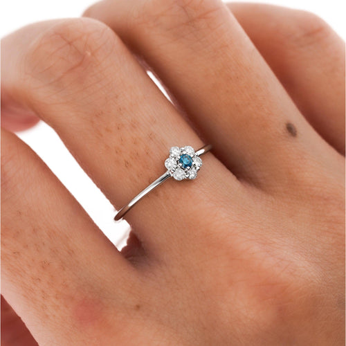 14K White Gold Blue and White Diamond 1MM Daisy Flower Ring