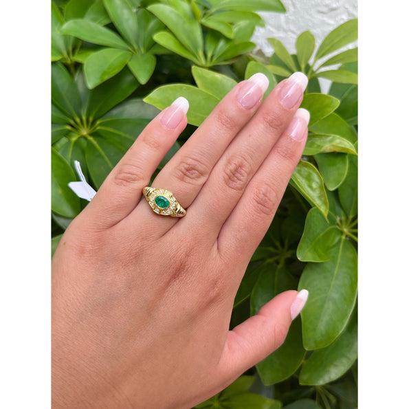 18K Solid Gold Oval Cut Natural Emerald Ring in Textured Ribbed Gold & Diamond Halo