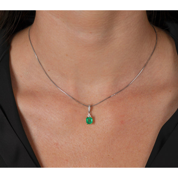 18K Solid Gold Natural Colombian Emerald and 3 Round Diamonds on Top Pendant Necklace