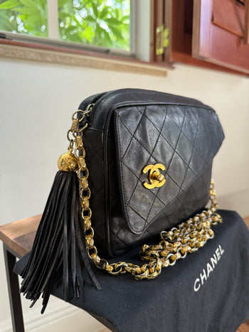 1990s Chanel Vintage Black Quilted CC Camera Bag – Assay Jewelers