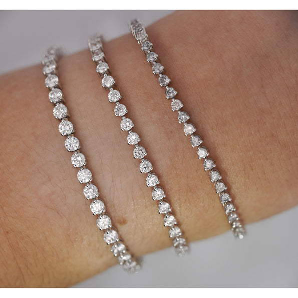 2.5 Carat Natural Diamond Tennis Bracelet in 18K White Gold