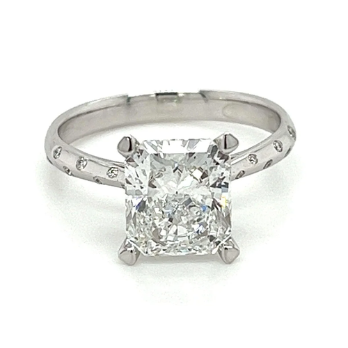2.82 Carat Radiant Cut Lab Grown Diamond Ring in 18K White Gold IGI Certified
