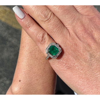3 Carat Colombian Emerald in 18K White Gold Ring & Round Cut Diamond Halo – Assay Jewelers