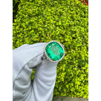 Bague en émeraude colombienne taille Coussin 7,36 carats certifiée AGL, sans huile, avec diamants taille demi-lune – Assay Jewelers