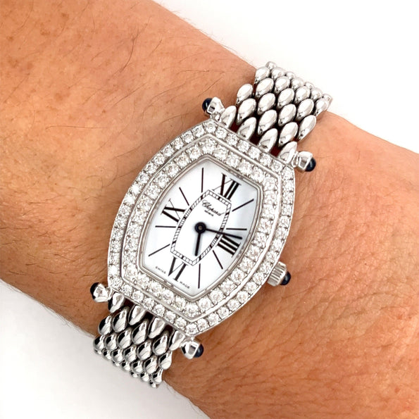 Chopard montre classique pour femme 10/6560-23 avec lunette sertie de diamants en or blanc 18 carats