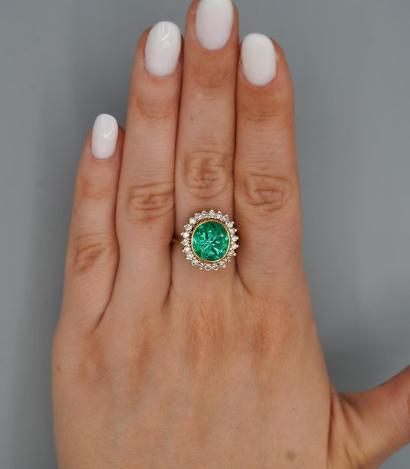 GIA Certified 4.3 Carat Colombian Emerald 18K Gold Button Sunburst Ring
