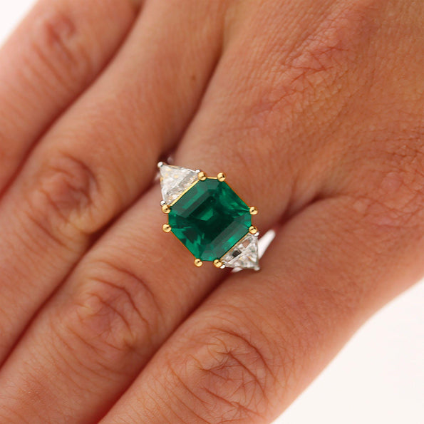 GRS Cert. 4.37 Carat Vivid Green Muzo Colombian Emerald Diamond 3 Stone Ring