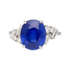 GRS Zertifiziert 6,35 Karat Ovalschliff Royalblauer Saphir mit Diamonds in Platin Ring