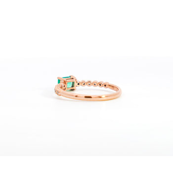 Natural Emerald and Diamond Ribbed Shank Thin Stacking Ring in 18K Rose Gold – Assay Jewelers