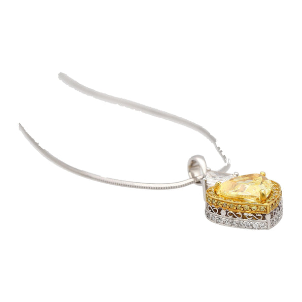 Collier en platine en forme de cœur avec diamant jaune fantaisie naturel certifié GIA de 2,02 carats