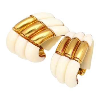 Boucles d'oreilles rétro à clip en agate blanche naturelle en or jaune 18K – Assay Jewelers