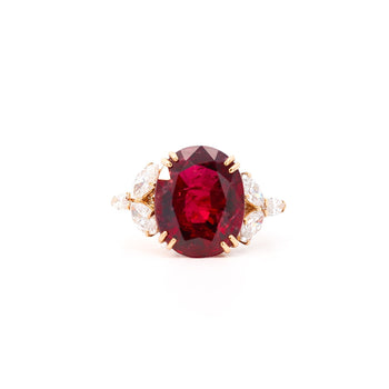 Van Cleef & Arpels 8.85 Carat No Heat Oval Ruby in 18k Yellow Gold Ring – Assay Jewelers
