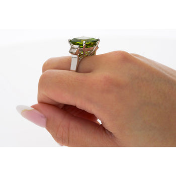 Vintage 14.11 Carat Peridot and Baguette Cut Diamond in 18K White Gold Ring – Assay Jewelers