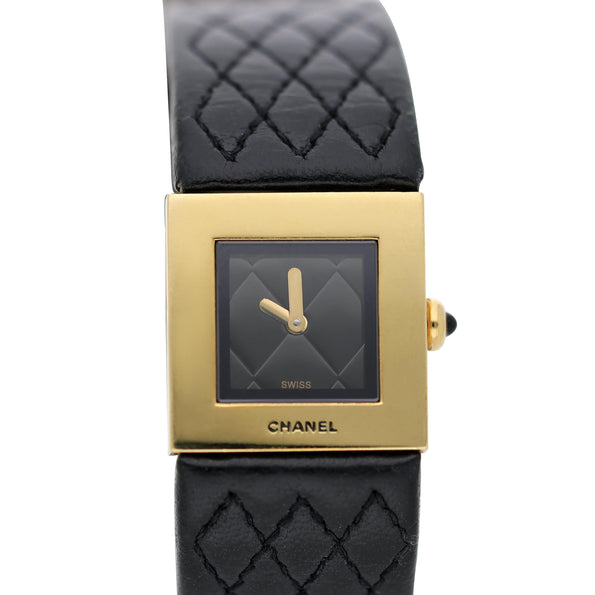Vintage 1993 Chanel Matelasse H0109 18K Gold Black Dial Quilted Watch