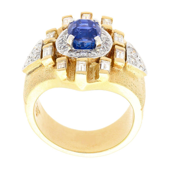 Bague homme Anciens en or finition mate avec saphir bleu de 4,57 carats et diamants baguette